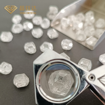 Persegi 6mm sampai 8mm DEF Warna HPHT Diamanten Deposisi Uap Kimia